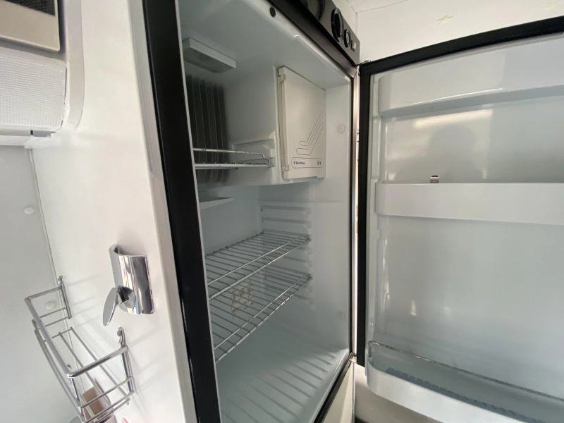 Adria Twin 600 SPB Airco Cruise cntr busbike  foto: 16