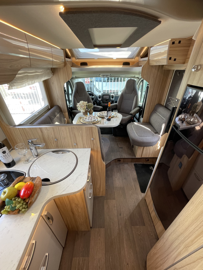 Hymer T698 CL CAMPER QUEENSBED+HEFBED EURO6 XXL GARAGE foto: 10