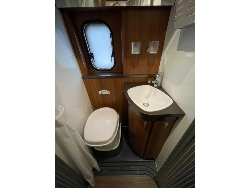 Hobby Vantana 65 Single Beds 49000 km photo: 16