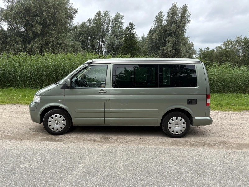 Volkswagen T5 California  foto: 5