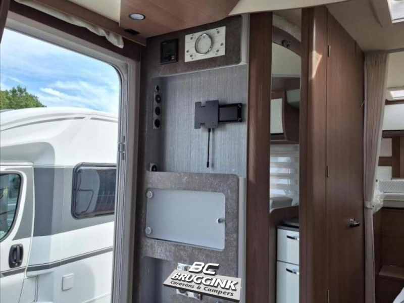 B&uuml;rstner Lyseo Harmony Line 690 G EX-ALQUILER 0 KM!! foto: 5