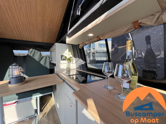 Volkswagen T7 buscamper L2H1 Florida elektrisch NIEUW! foto: 2