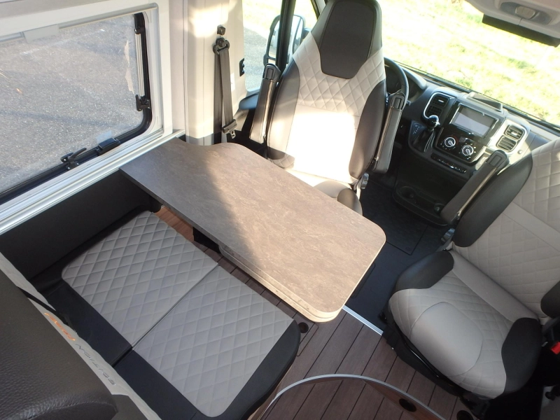 Weinsberg CaraBus 600 ME FIRE EDITION foto: 10