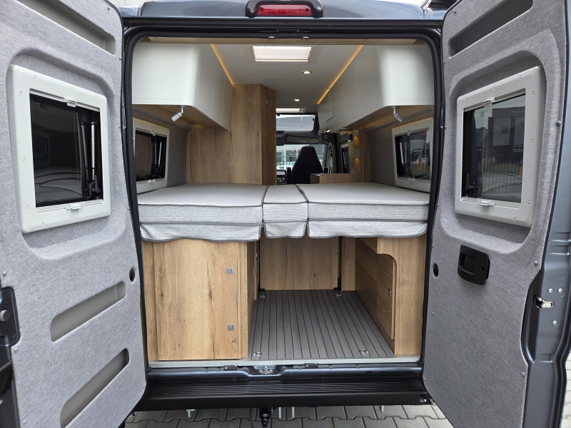 Clever Runner 640 Skyroof 180HP Busbiker photo: 14