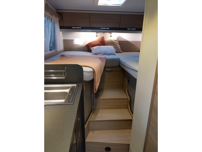 &iexcl;Adria Compact SL longitud 660 con solar! foto: 16