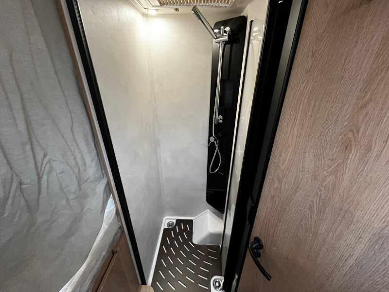 Camping-car Pilote Atlas A690G de l'ann&eacute;e 2024 ! photo : 11