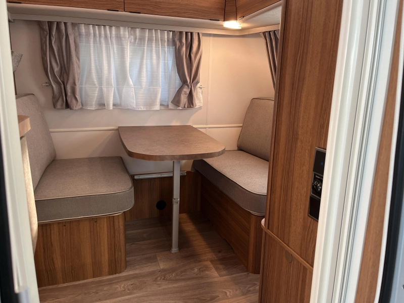 Eriba Touring 550 Legend Hampton silber Foto: 1