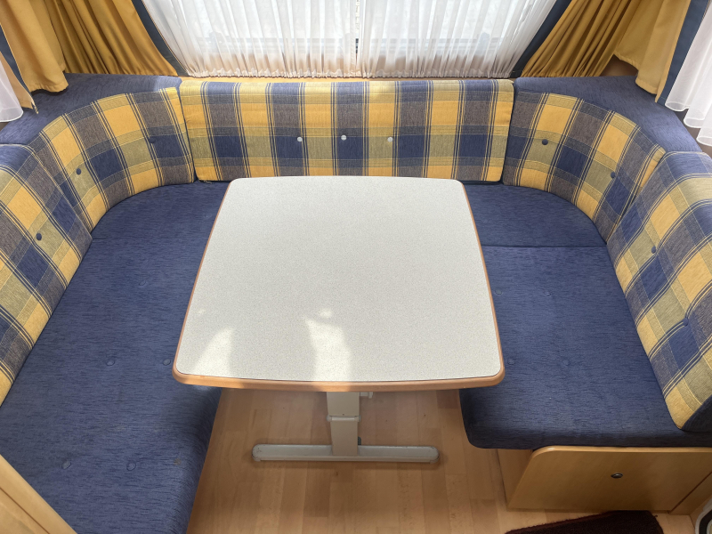 Dethleffs Camper 430 DB - Voortent  foto: 5