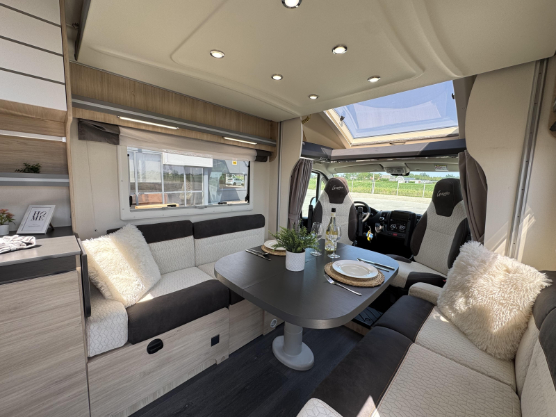 Challenger Graphite VIP 260 Ruimtewonder Automaat  foto: 12