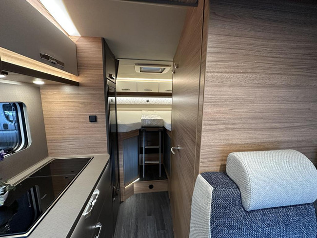 Weinsberg CaraSuite 650 MEG aut. 165 pk, hefbed foto: 9