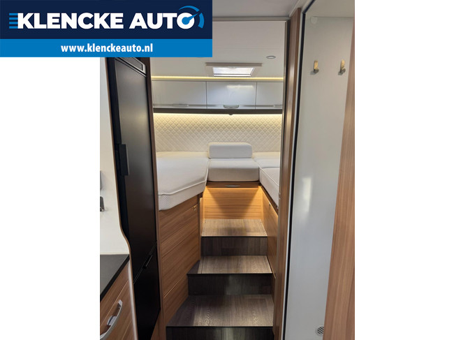 Adria Matrix 600 SL 36.982km 1e eigenaar 140PK Enkele bedden Elektrisch hefbed Zeer goed onderhouden foto: 6