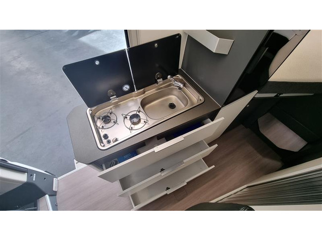 Adria Twin Supreme 640 SLB foto: 4