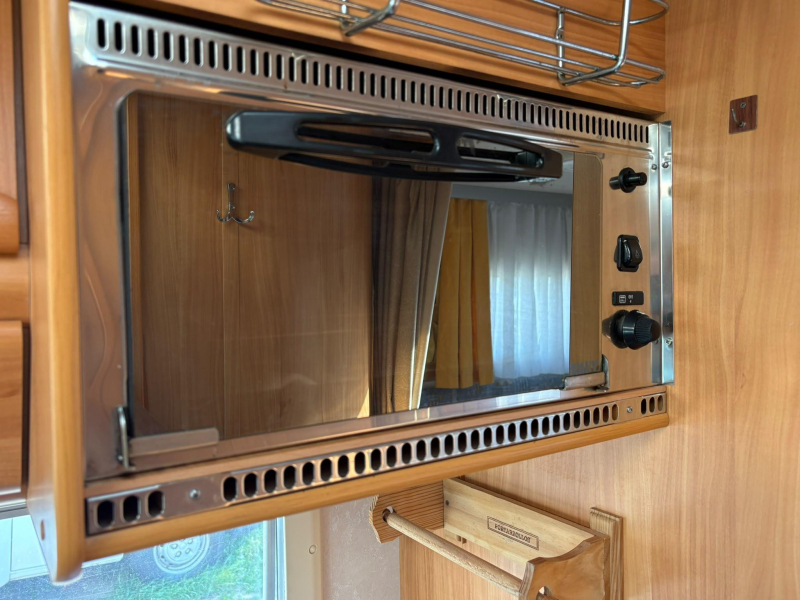 Adria Coral 660 SL Camas Individuales, Aire Acondicionado, 130CV foto: 17