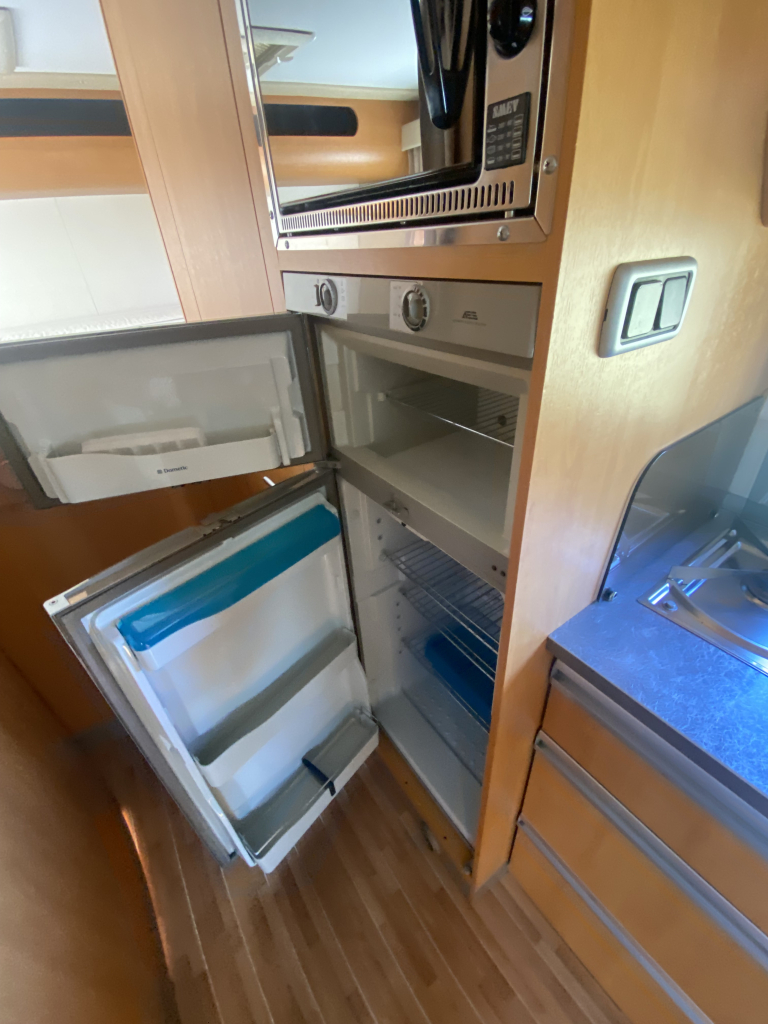 CI Mizar Garage Living 3.0 MultiJet 180 PK, Alkoof, Dwars-bed achter, Garage, Motor-airco, Zeer compleet, 1e eigenaar, Bj, 12 – 2007. Camper centrum on the road Marum  foto: 18