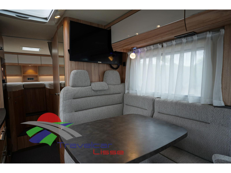 Hymer Exsis-I 588 Sistema de nivelaci&oacute;n | Autom&aacute;tico foto: 3