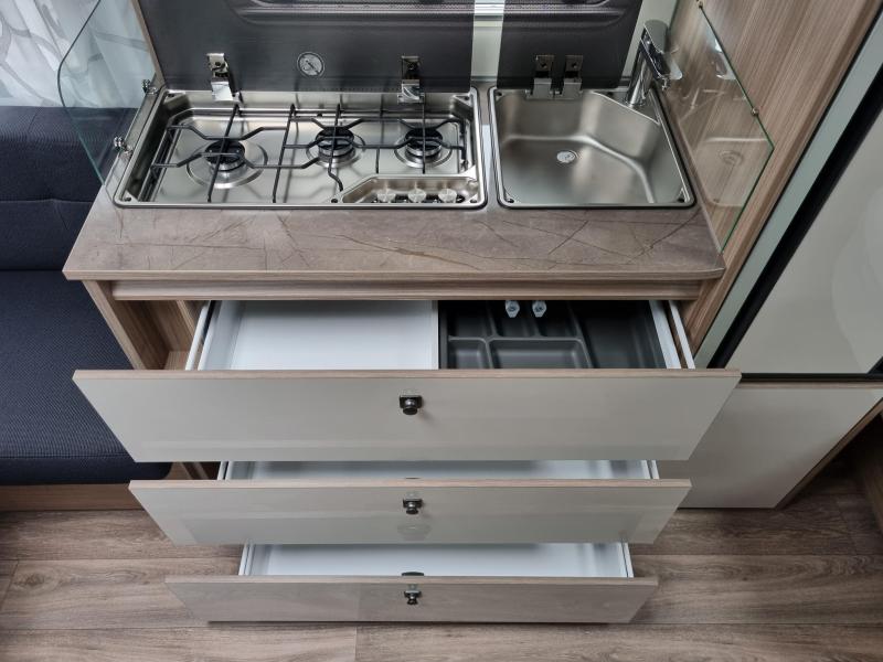 Fendt Tendenza 465 SFB 1800 kg - Vloerverwarming  foto: 11