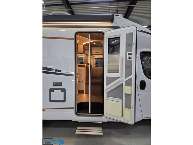 B&uuml;rstner Lyseo TD 690G Foto: 1
