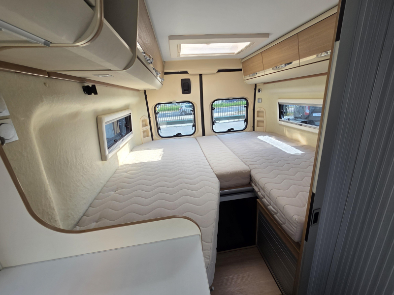 Adria Twin SLT Lits jumeaux Euro 6 photo : 8