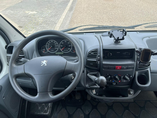 Peugeot Boxter Buscamper | Luifel | Maxxfan | Ombouwbare Rondzit | Bearlock foto: 10
