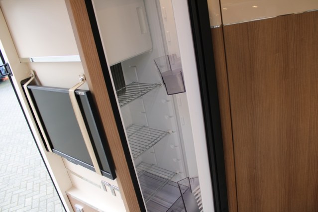 Robusto Carthago Integral Malibu I 460 LE Fiat AUTOM&Aacute;TICO 180 CV camas individuales y cama abatible (118 foto: 36