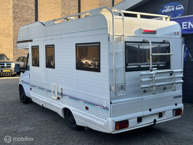 Peugeot boxer/globe-trave Alkhoven foto: 3