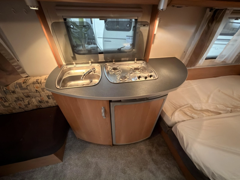 Kip Sky line Special 47 TDB +avance+mover+toldo foto: 9