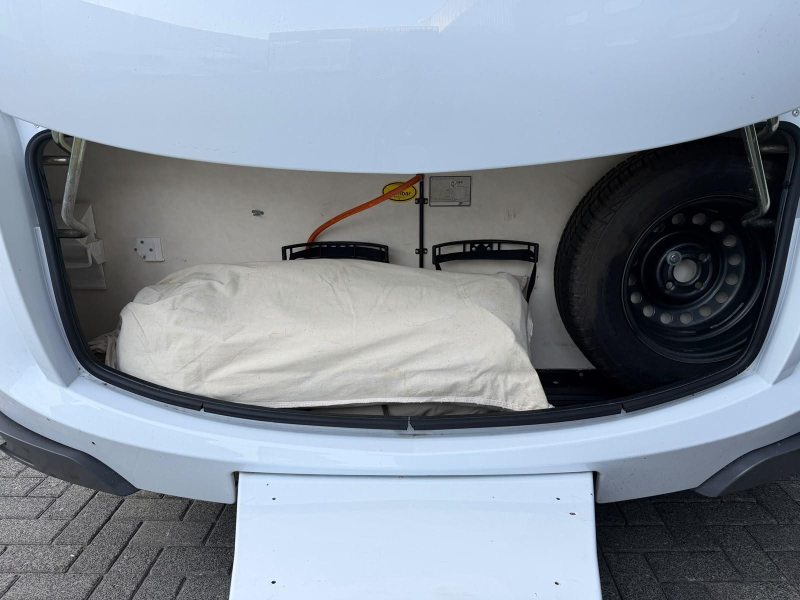 Knaus Sport Special 420 QD Mover/ Toldo/ Avance foto: 5