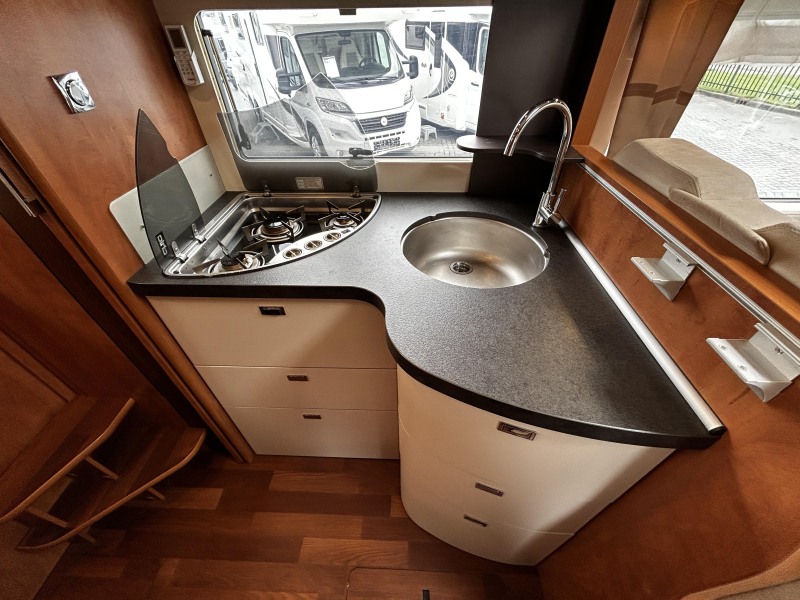 Carthago Chic C-Line I 4.2 Dwarsbed/2015/Euro-5/6.7M  foto: 15