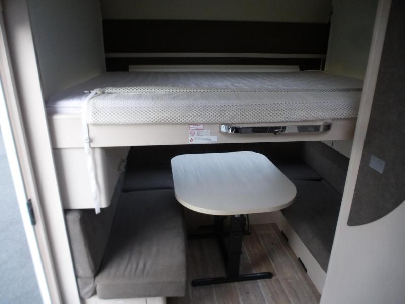 Dethleffs C'Go UP 525 KR 7 slaap plaatsen  foto: 10