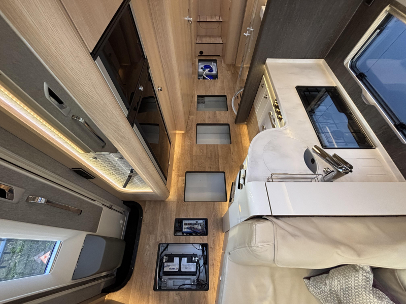 Hymer B ML I 880 Airco, schotel, automaat  foto: 23