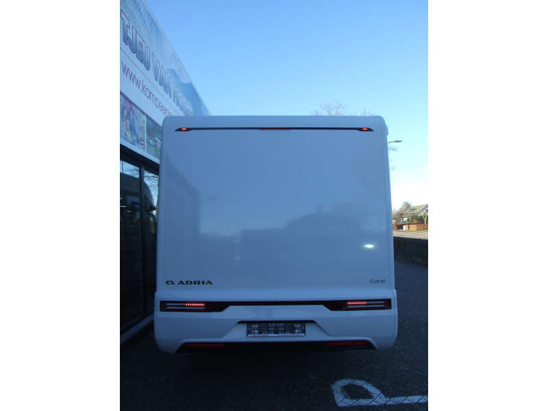 Adria Coral Axess 650 DL Unique Promotional Price! photo: 4