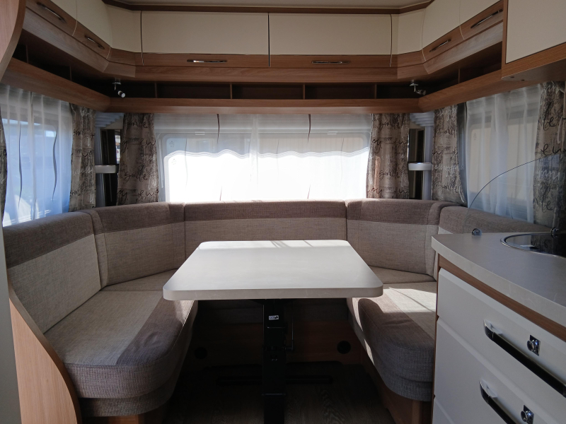 Hobby De Luxe 460 UFE  foto: 5