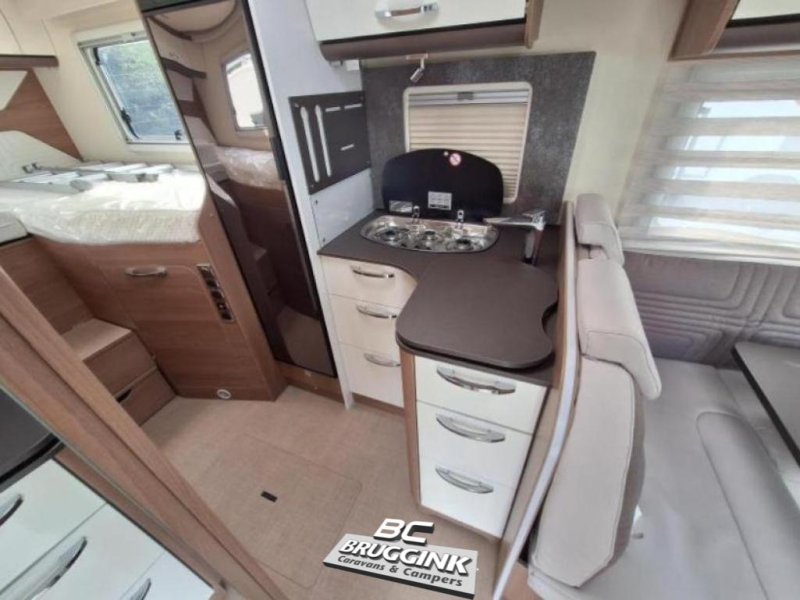 B&uuml;rstner Lyseo Harmony Line 690 G EX-ALQUILER 0 KM!! foto: 8