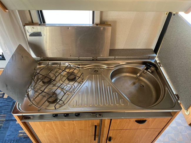 Knaus Sudwind 470 | Fietsenrek | Dinette | Luifel | Kachel foto: 14