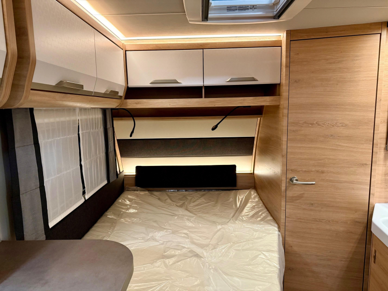 Knaus Sudwind Black Selection 450 FU modeljaar 2026  foto: 7