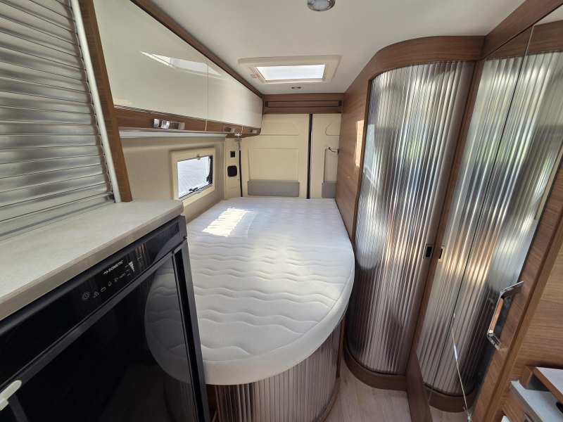 Rapido V 62 Ultieme luxe, frans bed.  foto: 2