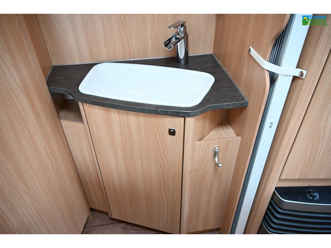 Knaus Südwind Silver Selection 450FU foto: 17
