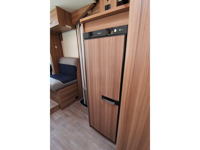 Weinsberg CaraLoft Queensbed + Hefbed  foto: 18