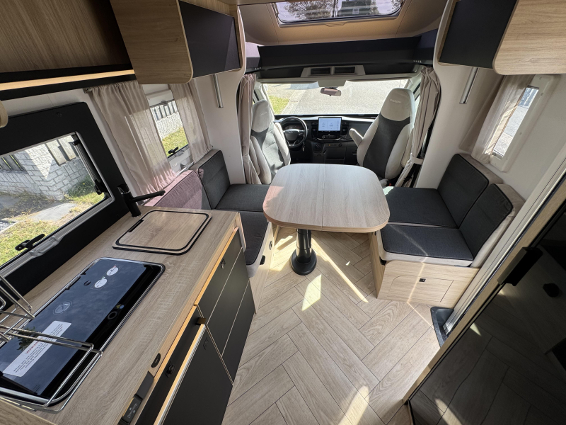 Chausson Etape Line 788 Queen bed drop-down bed photo: 7