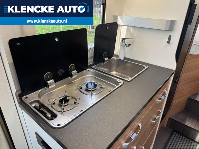 Adria Matrix 600 SL 36.982km 1e eigenaar 140PK Enkele bedden Elektrisch hefbed Zeer goed onderhouden foto: 18