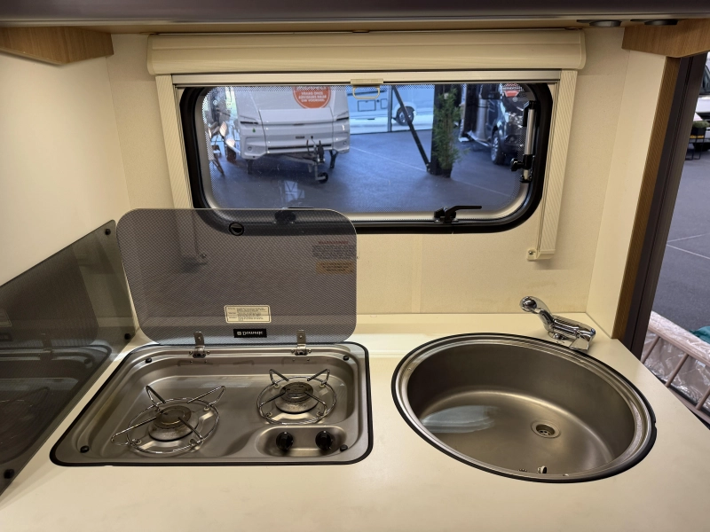 Adria Aviva 370 CP Mover | Bunk bed | Bicycle photo: 18