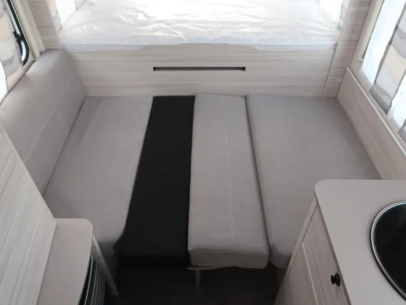 Dethleffs C'Joy 480 QLK ACTIV!! ACTIE MODEL !!!  foto: 9