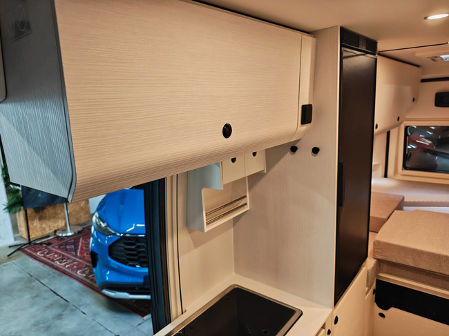 tourne mobil 6.4 Select 2.2 BlueHDI 180PK Automaat - ALL SEASON foto: 4