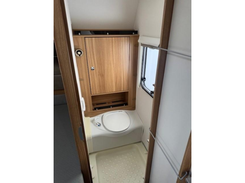 Dethleffs Camper 440 Sackmarkise atc Foto: 11