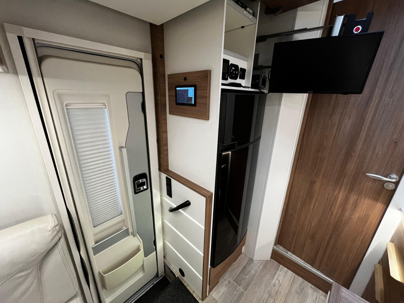Pilote P 746 GJ Camper, Lengtebedden  foto: 7