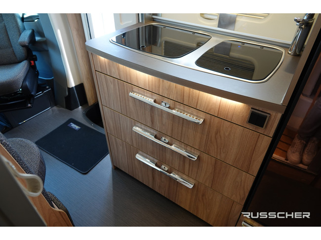 Hymer MLT 570 | 60 EDITION | 164Pk | Automaat | Levelsysteem | Bearlock | Lengtebedden foto: 14