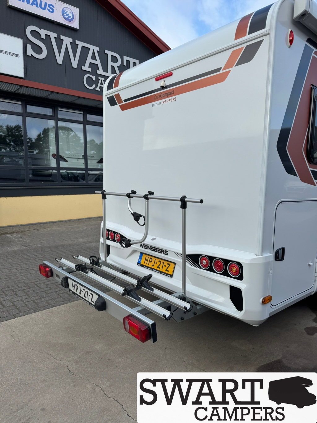 Weinsberg CaraCompact 600 MF Edition [pepper], French bed 140 hp Manual photo: 20