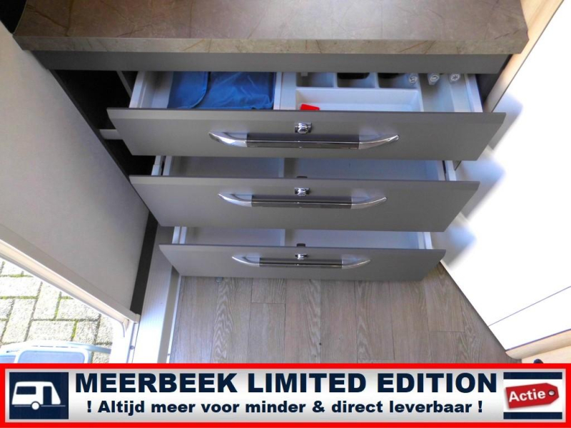 Hobby De Luxe 460 SFF +MOVER +LUIFEL +AIRCO ETC foto: 16