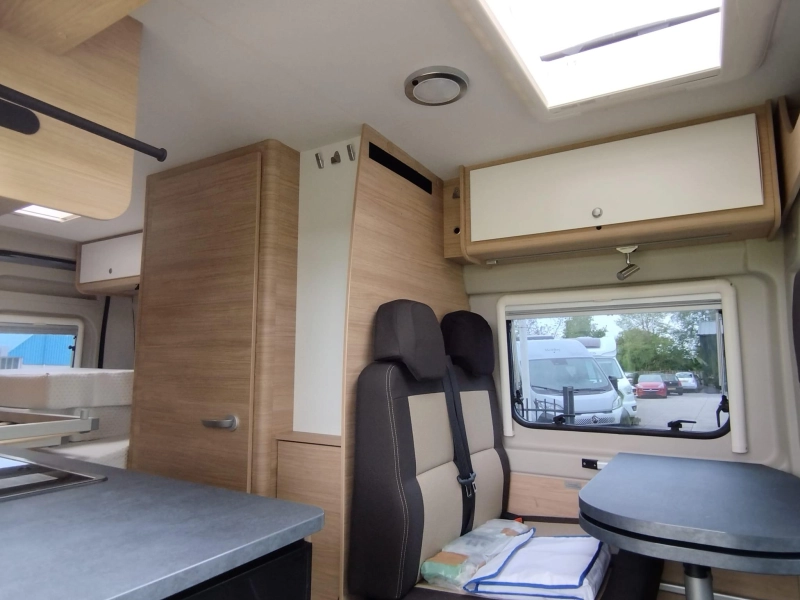Pössl Roadcar 600 R 4 Slaper *Carplay* NAVI *  foto: 9