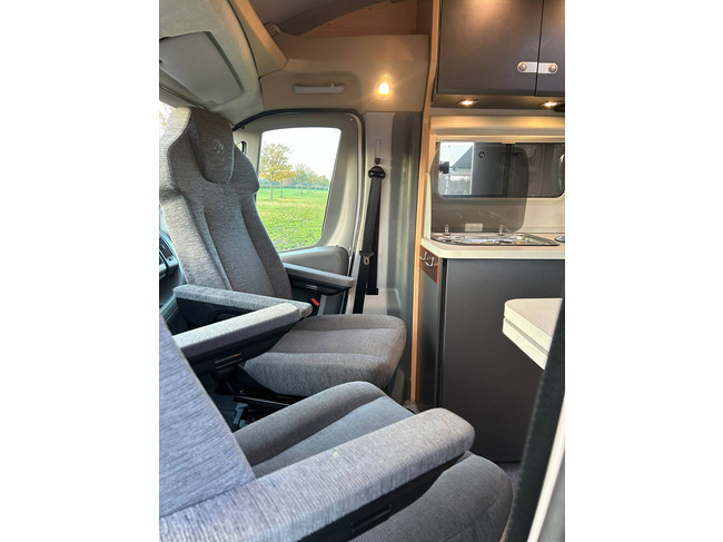 Knaus Van TI 550 MD Fiat Ducato 2.3 130 PK Half-integraal Camper Nieuwstaat foto: 11